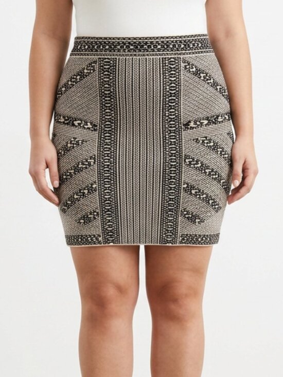 BCBGMaxAzria Dresses & Skirts - BCBGMaxAzria Geometric Jacquard Bodycon Skirt Large Black White